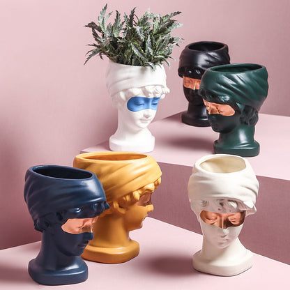 European Style Little Girl Vase-1